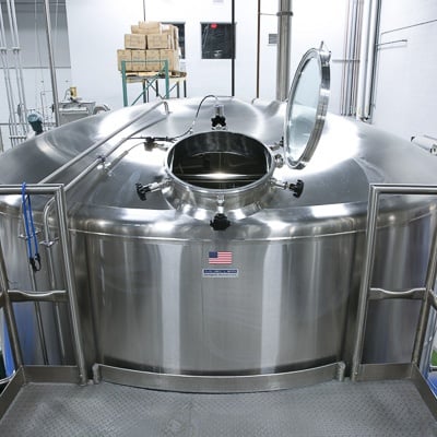 Lauter-tun-with-manway-open